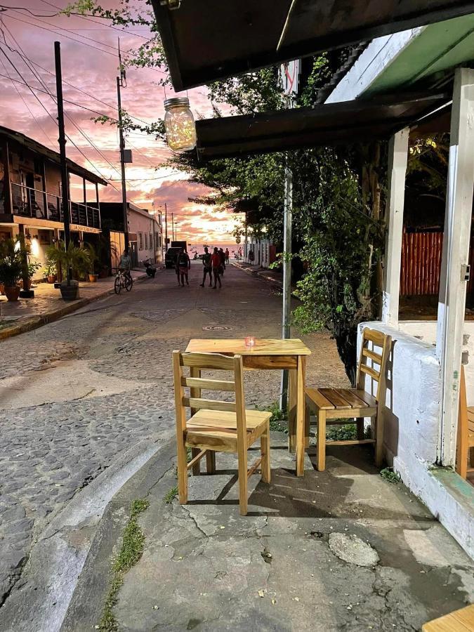 Mango Cafe And Hostel San Juan del Sur Extérieur photo
